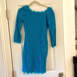 Diane Von Furstenberg size 2 teal lace Zarita dress